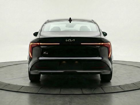Used 2025 Kia K4 LXS image 7