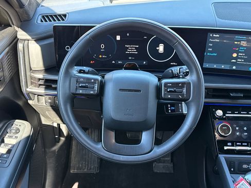 Used 2025 Hyundai Santa Fe Calligraphy image 24