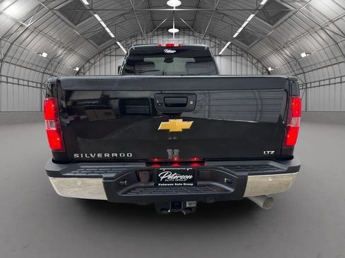 Used 2012 Chevrolet Silverado 3500 LTZ w/ LTZ Plus Package AWD/4WD image 4