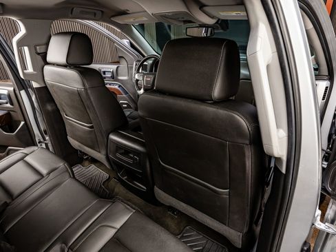 Used 2017 GMC Sierra 1500 SLT w/ Enhanced Driver Alert Package image 29