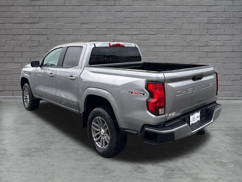 Used 2024 Chevrolet Colorado LT AWD/4WD image 5