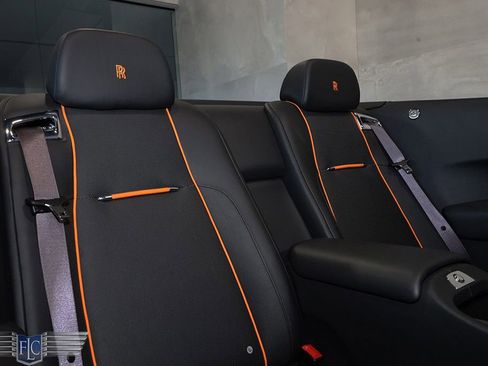 Used 2021 Rolls-Royce Dawn RWD image 21