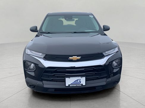 Used 2023 Chevrolet TrailBlazer LS image 3