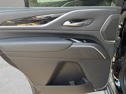 Used 2023 Cadillac Escalade Sport image 13