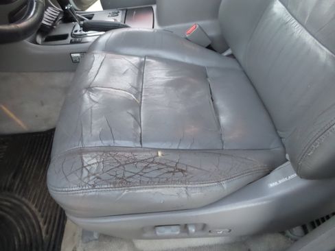 Used 2003 Toyota Land Cruiser image 38