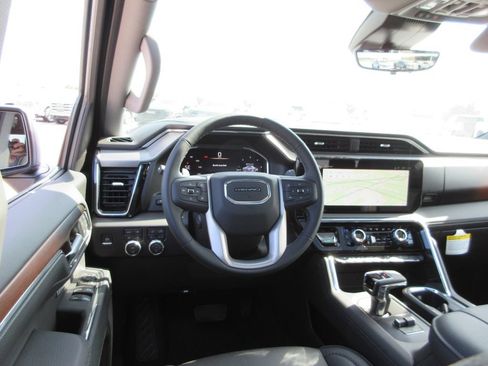 New 2026 GMC Sierra 1500 Denali w/ Denali Reserve Package AWD/4WD image 17