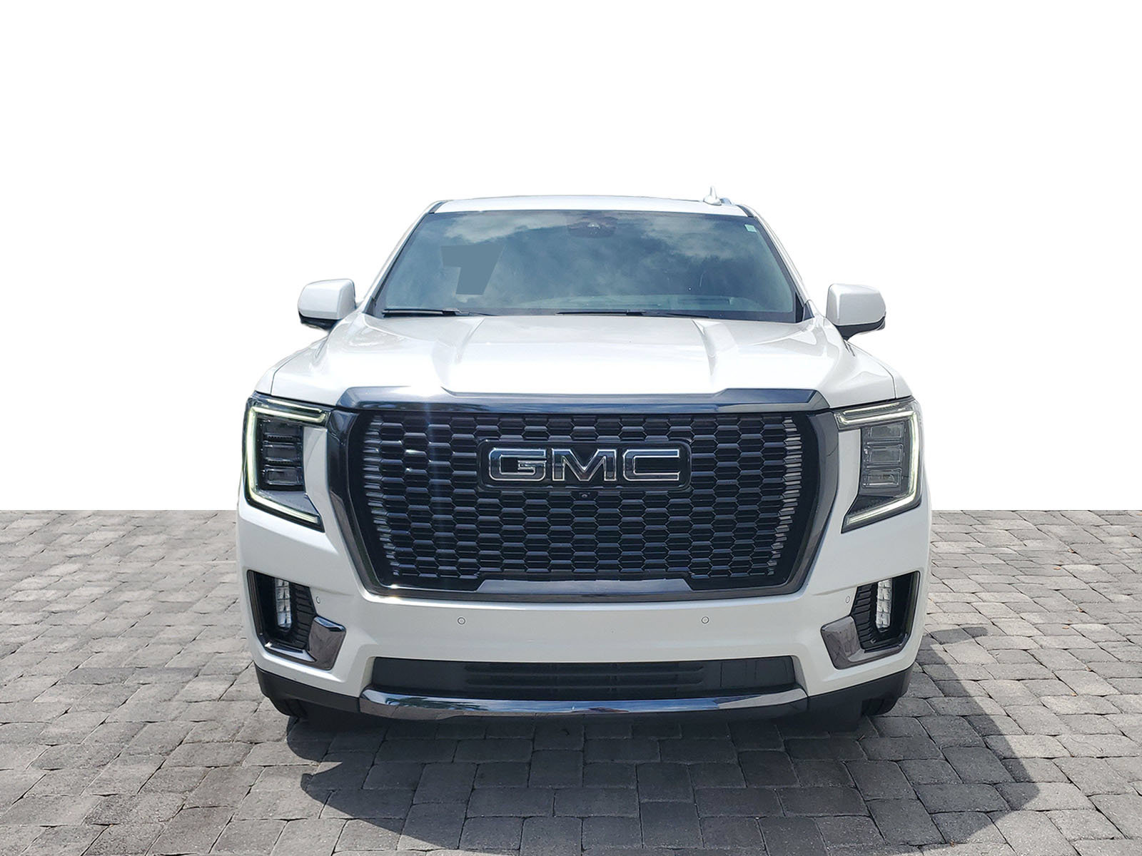 Used 2023 GMC Yukon Denali Ultimate AWD/4WD image 2