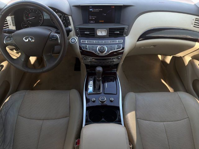 Used 2011 INFINITI M37 w/ Premium Pkg RWD image 9
