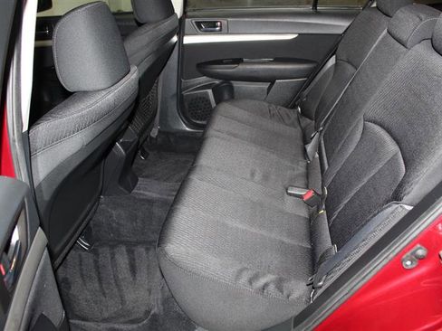 Used 2010 Subaru Legacy 2.5i Premium image 20