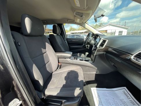 Used 2012 Jeep Grand Cherokee Laredo w/ Laredo E Group AWD/4WD image 20