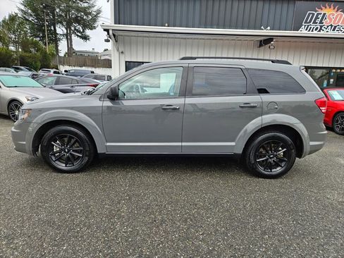 Used 2020 Dodge Journey SE w/ SE Popular Equipment Group image 10