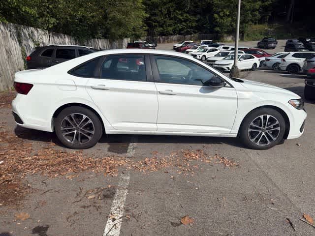Used 2024 Volkswagen Jetta Sport FWD image 6