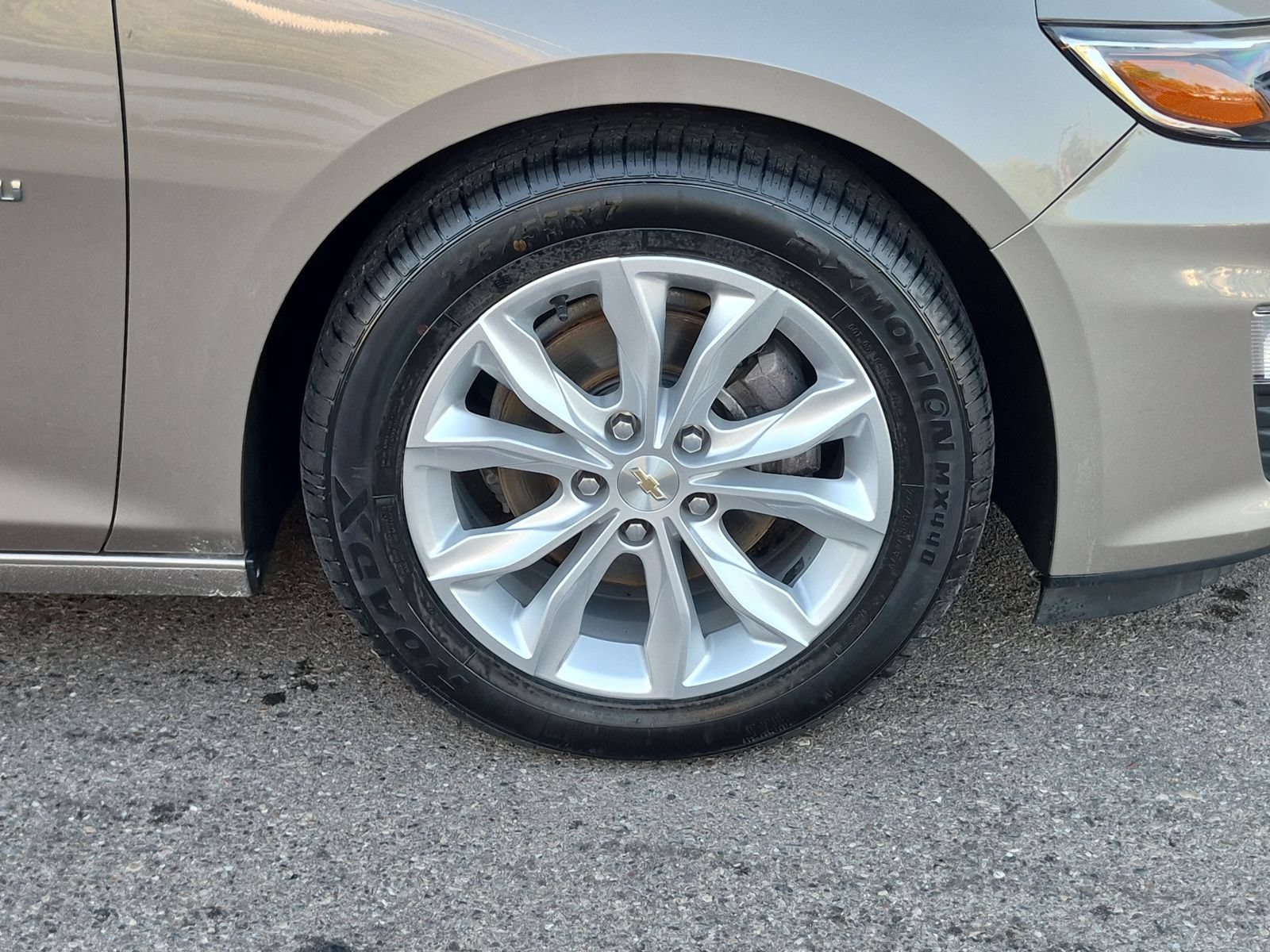 Used 2025 Chevrolet Malibu LT FWD image 15