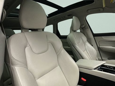 Used 2018 Volvo XC60 T6 Inscription w/ Convenience Package AWD/4WD image 18