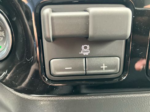 New 2026 GMC Sierra 1500 SLE image 29