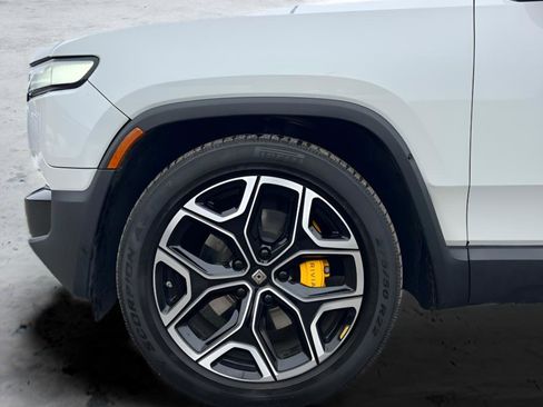 Used 2023 Rivian R1S Adventure image 53