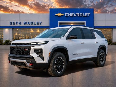 New 2026 Chevrolet Traverse Z71 w/ Enhanced Driving Package AWD/4WD image 3