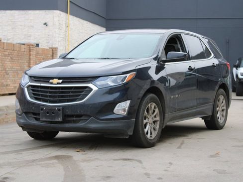 Used 2020 Chevrolet Equinox LT image 2