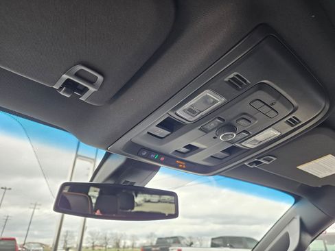 Used 2022 GMC Yukon AT4 image 18