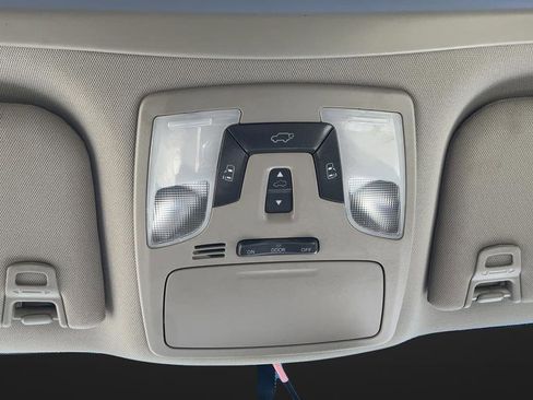 Used 2017 Toyota Sienna XLE w/ XLE Navigation Package AWD/4WD image 33
