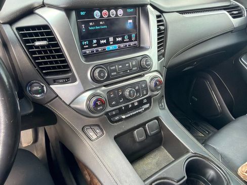 Used 2020 Chevrolet Tahoe LT w/ RST Edition RWD image 11