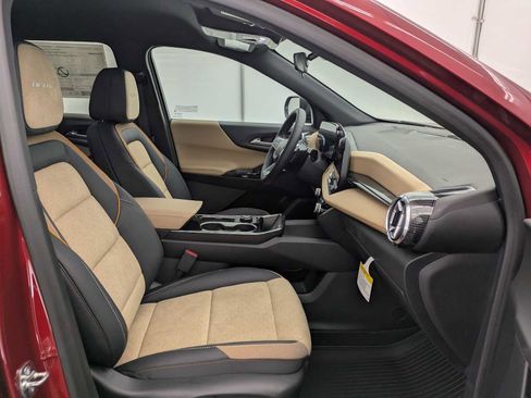 New 2026 Chevrolet Equinox ACTIV AWD/4WD image 22