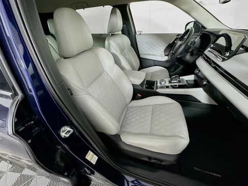 Used 2024 Mitsubishi Outlander SEL image 31