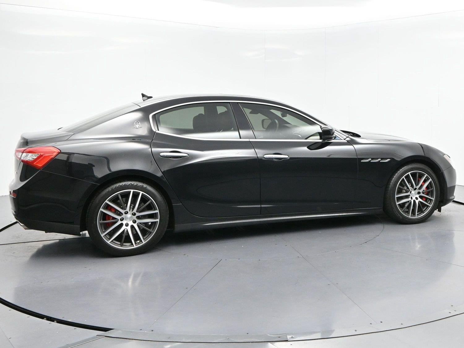 Used 2015 Maserati Ghibli RWD image 7