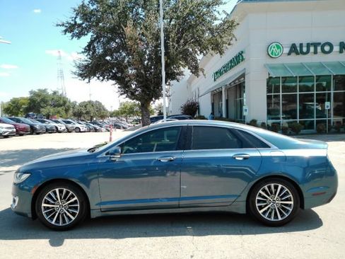 Used 2019 Lincoln MKZ Premiere FWD image 12