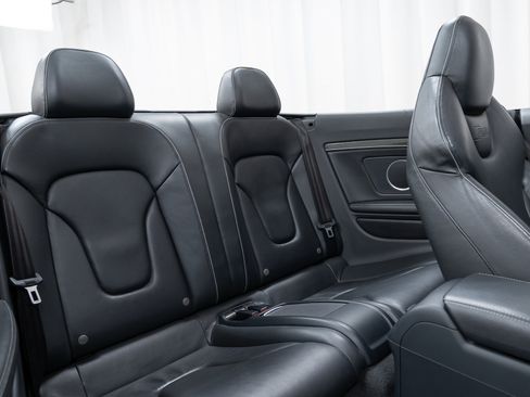 Used 2013 Audi RS 5 Cabriolet w/ Audi MMI Navigation Plus Pkg image 24