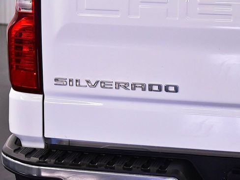 Used 2022 Chevrolet Silverado 1500 LT image 12