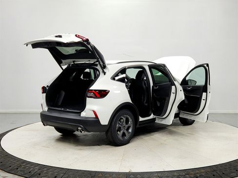 New 2026 Ford Escape ST-Line w/ Tech Pack #1 image 15