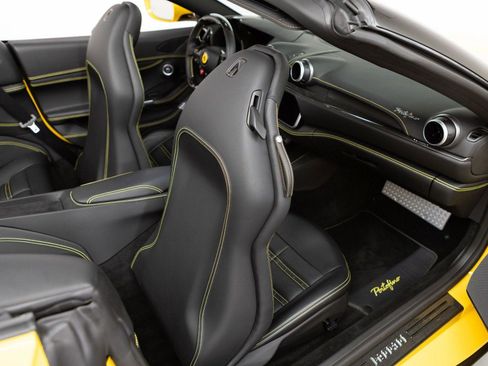 Certified 2020 Ferrari Portofino RWD image 64