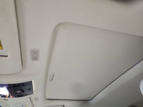 Used 2023 Lexus ES 350 w/ Premium Package image 18