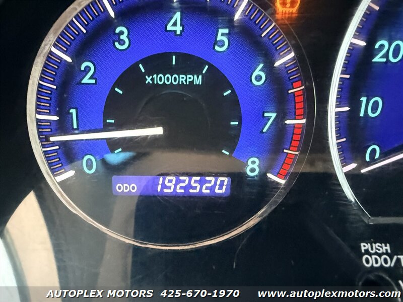 Used 2008 Toyota Sienna LE w/ Towing Prep Pkg AWD/4WD image 14