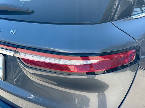 Used 2024 Lincoln Corsair FWD image 28