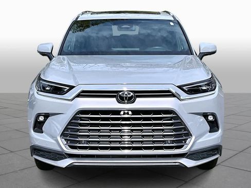 Used 2025 Toyota Grand Highlander AWD Hybrid image 4