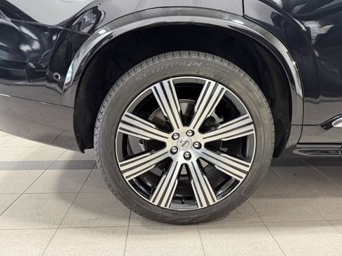 Used 2023 Volvo XC90 B6 Ultimate w/ Protection Package image 10