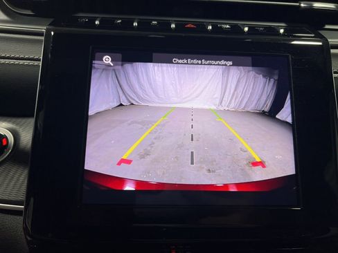 Used 2025 Jeep Grand Cherokee Altitude AWD/4WD image 33