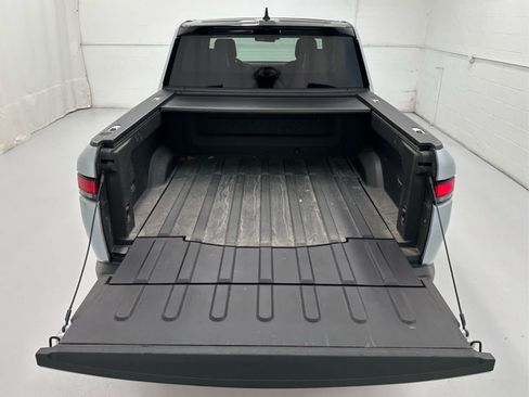 Used 2025 Rivian R1T Adventure Dual AWD/4WD image 42