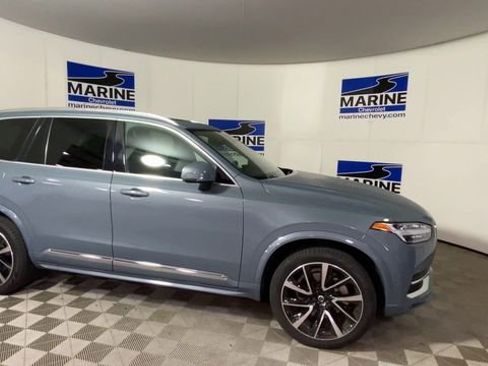 Used 2023 Volvo XC90 B5 Plus w/ Protection Package Premier image 3