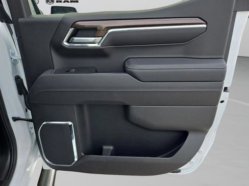 Used 2026 Chevrolet Silverado 1500 LT Trail Boss w/ Convenience Package II image 27