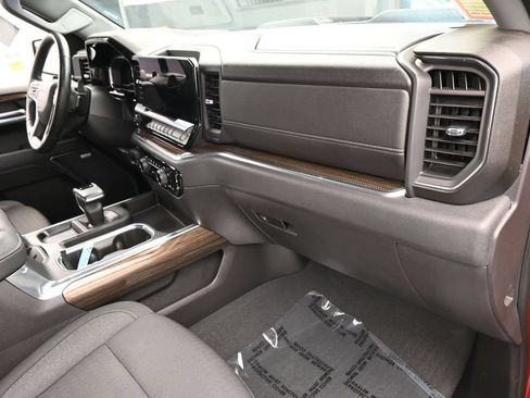 Used 2023 Chevrolet Silverado 1500 LT Trail Boss AWD/4WD image 44