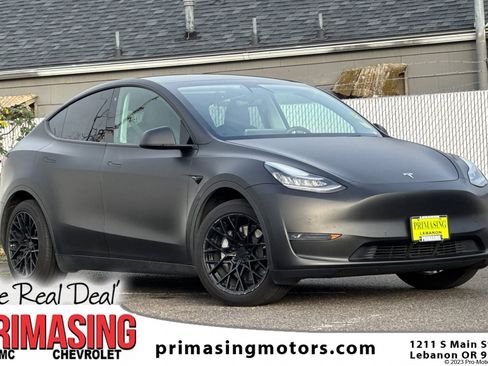 Used 2020 Tesla Model Y Long Range image 1