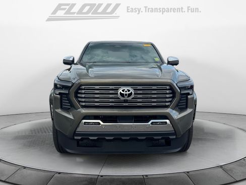 Used 2025 Toyota Tacoma Limited AWD/4WD image 2