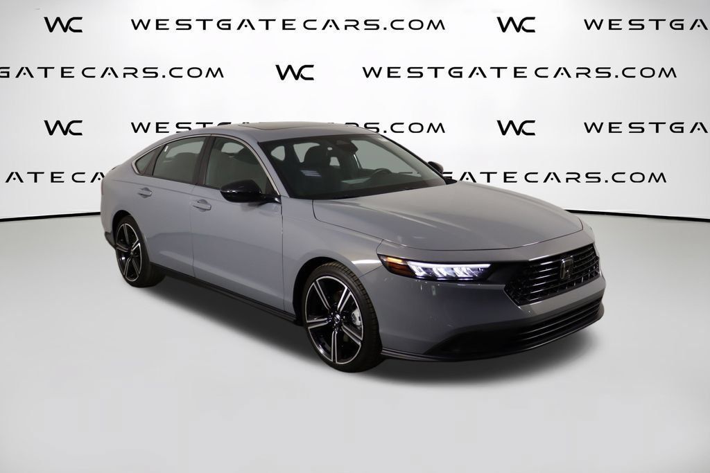 Used 2025 Honda Accord Sport image 45