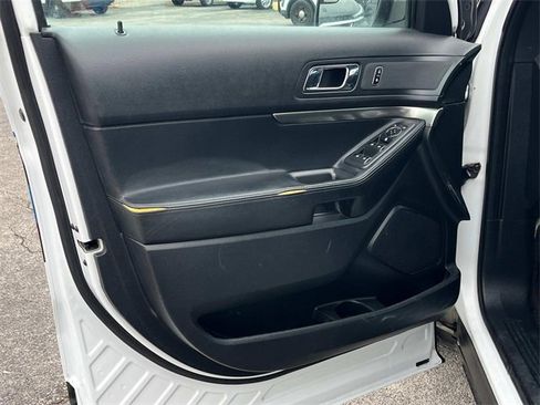 Used 2016 Ford Explorer 4WD Police Interceptor image 14