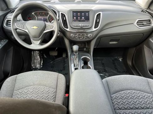 Used 2022 Chevrolet Equinox LT FWD image 16