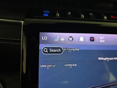 Used 2022 Jeep Grand Cherokee Overland w/ Luxury Tech Group IV AWD/4WD image 19