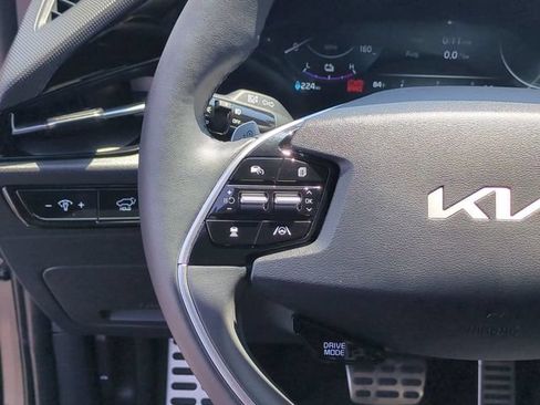 Certified 2024 Kia Niro Wave FWD image 19